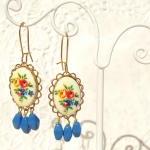 Raindrops - Vintage Floral ..