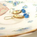 Raindrops - Vintage Floral ..