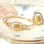 Buttercup - Vintage Locket ..