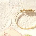 Buttercup - Vintage Flower ..